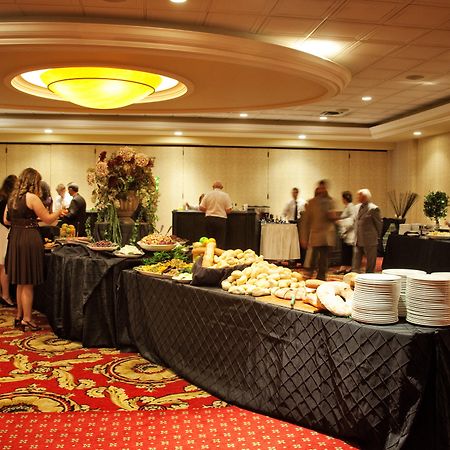 Holiday Inn Hotel & Suites St.Catharines-Niagara By Ihg Sainte-Catherine Restoran fotoğraf