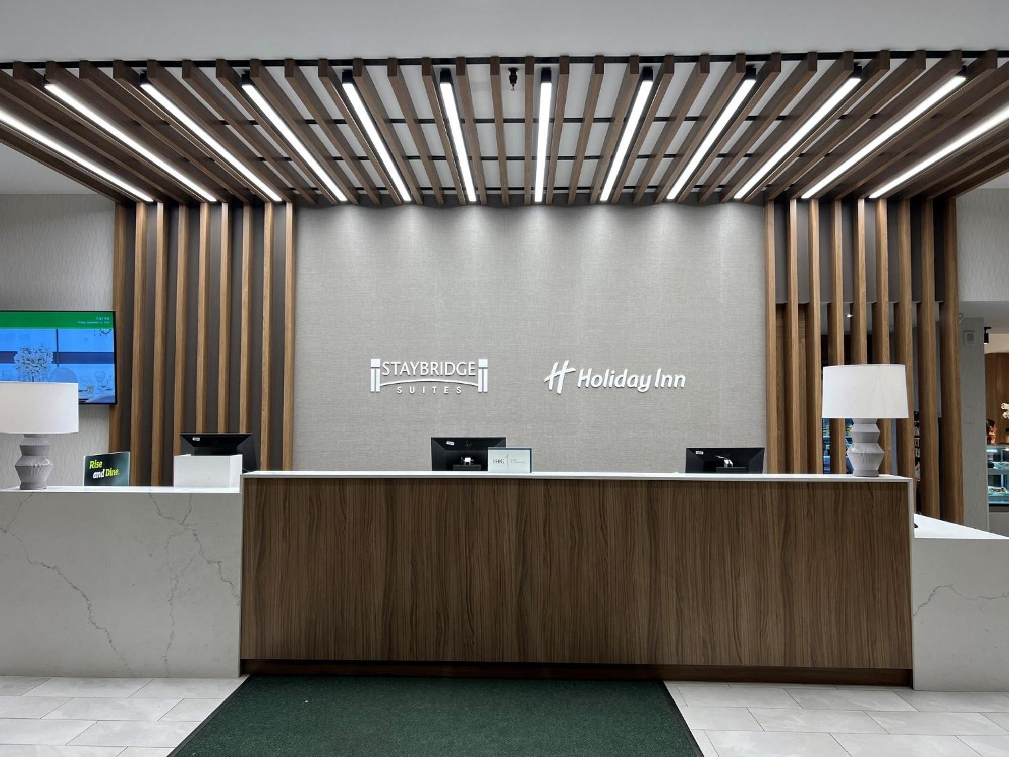 Holiday Inn Hotel & Suites St.Catharines-Niagara By Ihg Sainte-Catherine Dış mekan fotoğraf