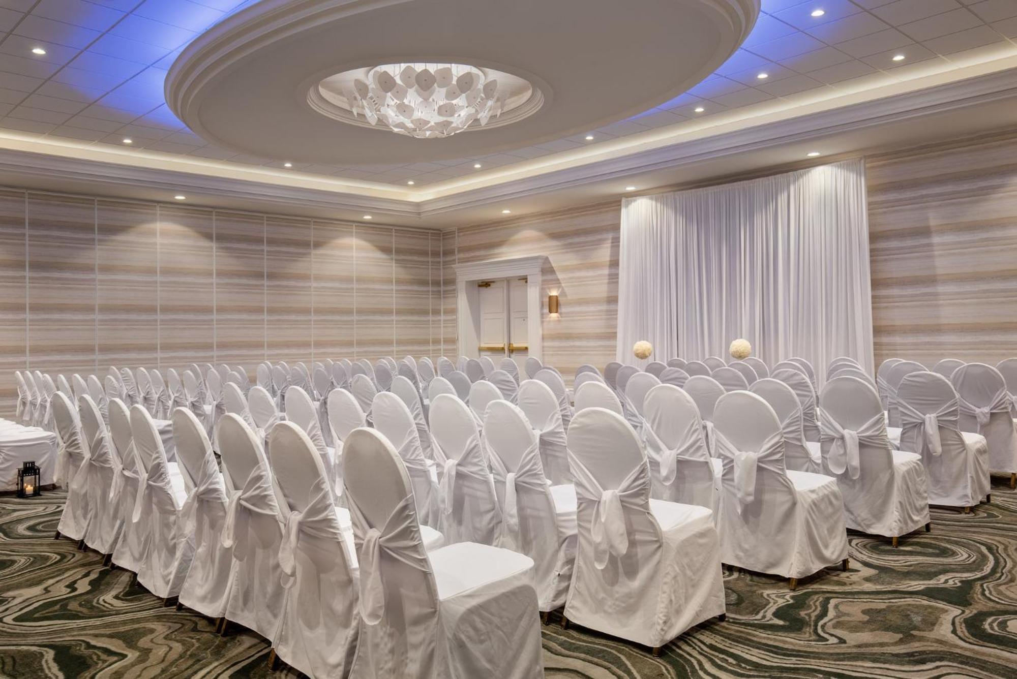 Holiday Inn Hotel & Suites St.Catharines-Niagara By Ihg Sainte-Catherine Dış mekan fotoğraf